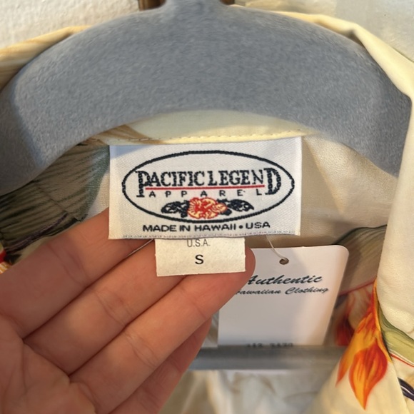 Women’s Hawaiian shirt tank top - Picture 2 of 3